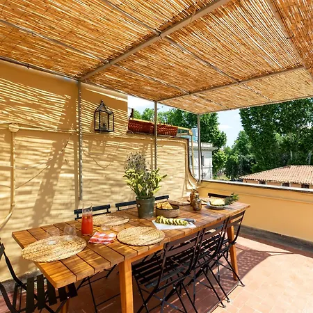 Iflat Trastevere Stylish 4 Bedroom Penthouse Διαμέρισμα *