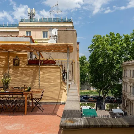 شقة Iflat Trastevere Stylish 4 Bedroom Penthouse *